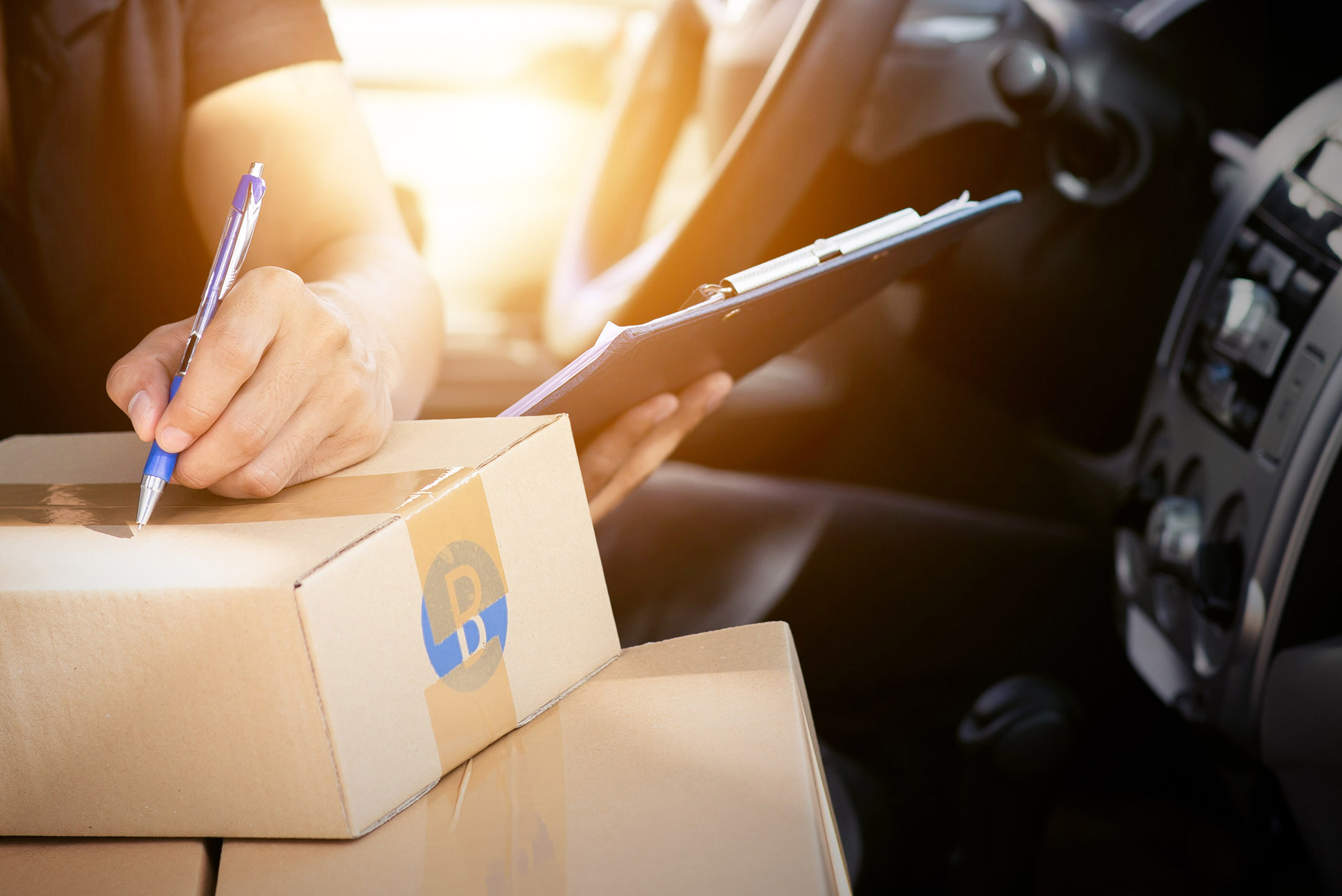 ncc express consegna pacchi buste e plichi